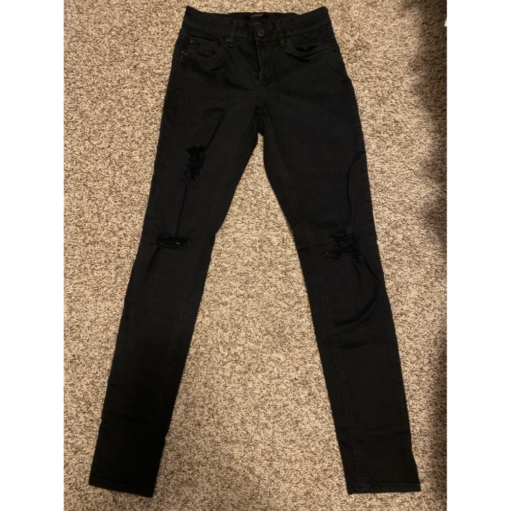 Black Distressed Jeans